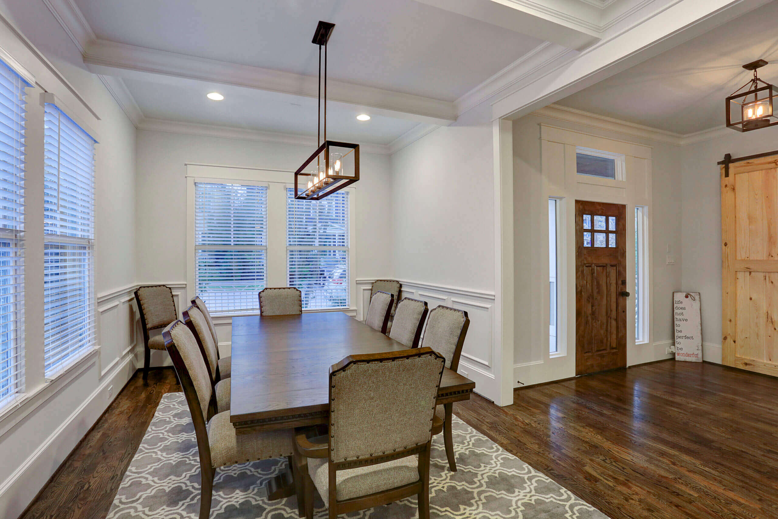 Dining Room at Women’s Sober Living Home in Houston Dining room at women’s supportive living home in Houston Heights